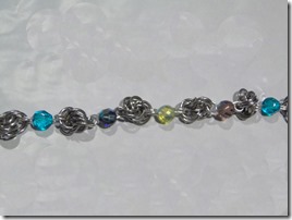 Love-knot-maille-bracelet