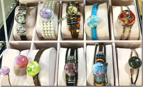 new-bracelet-display