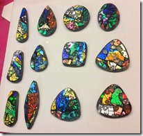 fun-dichro-future-pendants